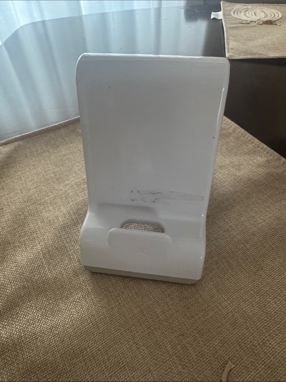 White Universal Phone & Tablet Stand - Brand Not Visible